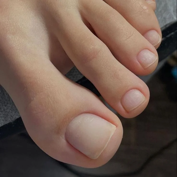 Professional Russian manicure work by Anna Rozen Golzman - example 1